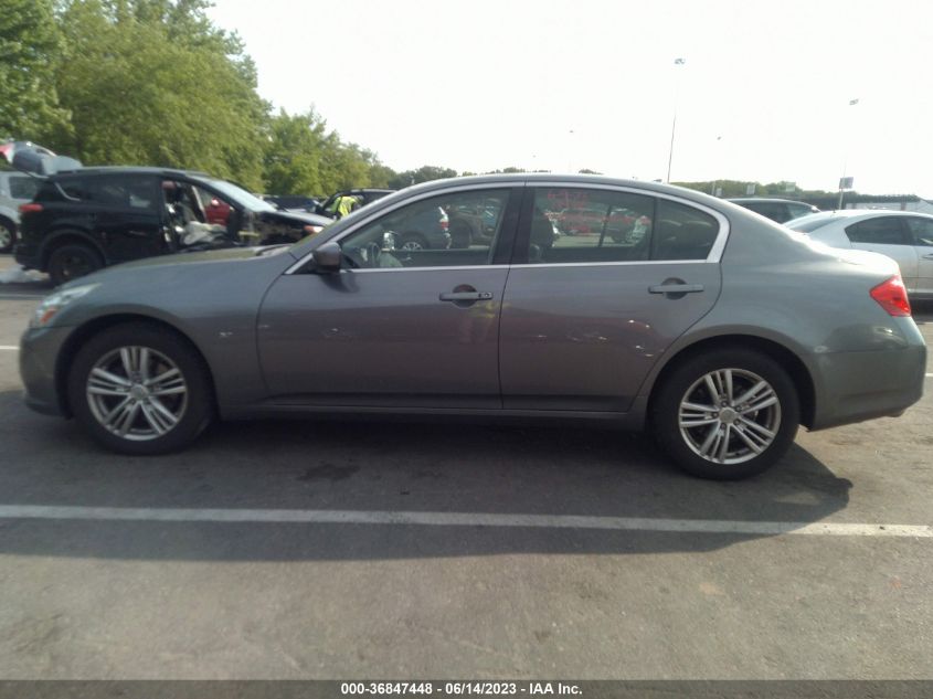 2015 INFINITI Q40 JN1CV6AR7FM524703