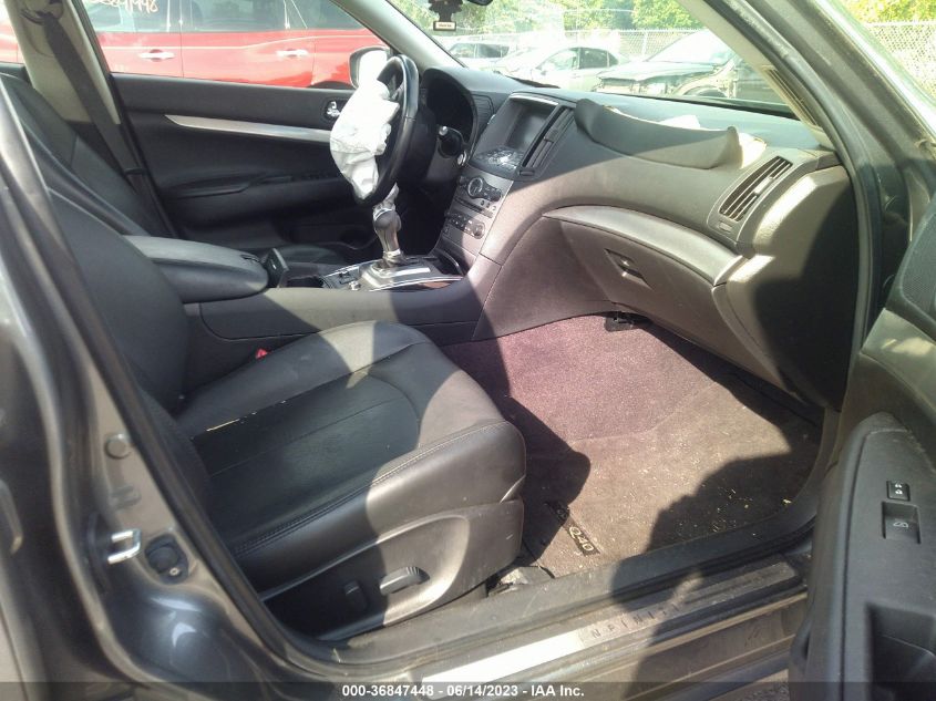2015 INFINITI Q40 JN1CV6AR7FM524703