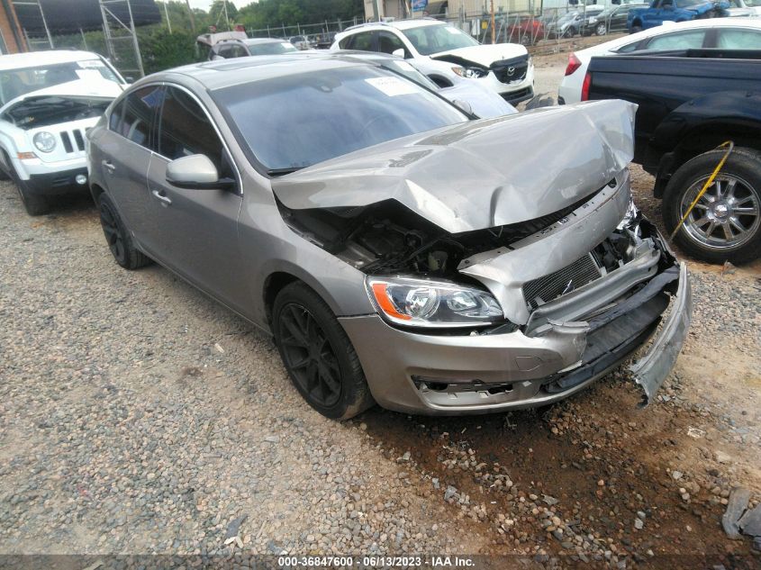 2014 VOLVO S60 T5 - YV1612FSXE1297317