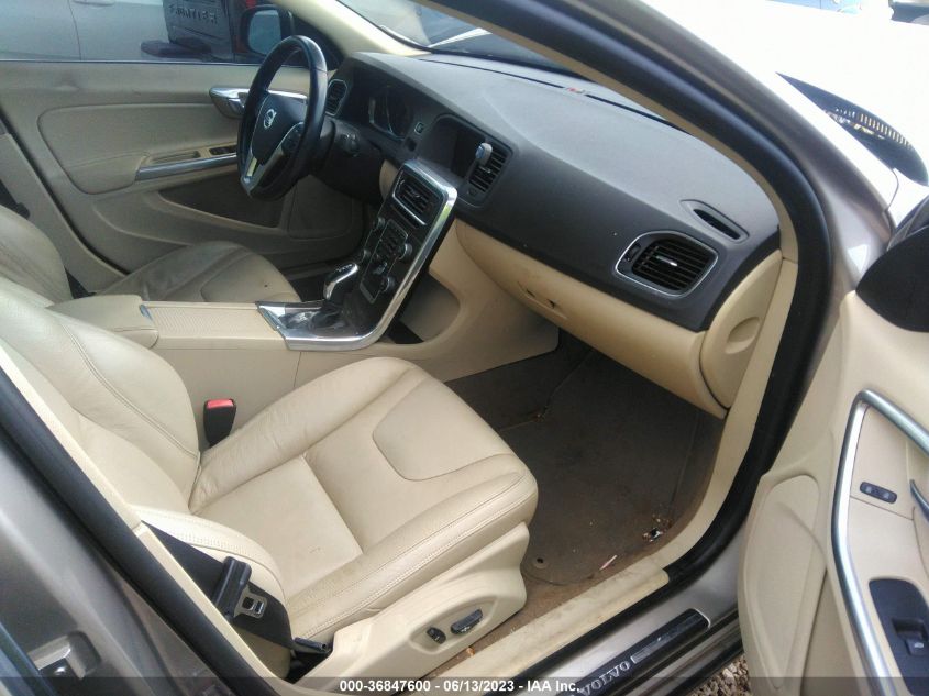 2014 VOLVO S60 T5 - YV1612FSXE1297317