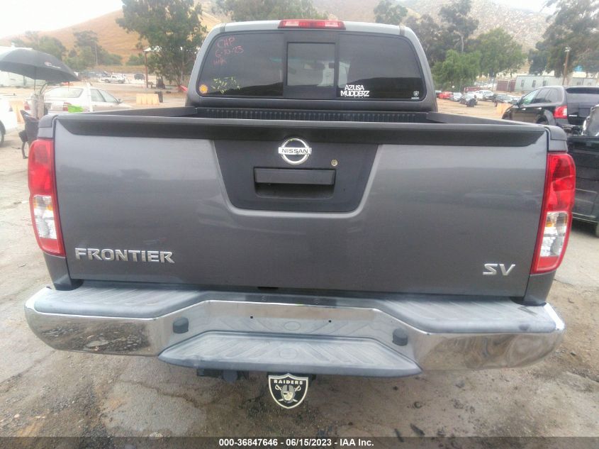 2018 NISSAN FRONTIER SV V6 - 1N6AD0ER8JN718784