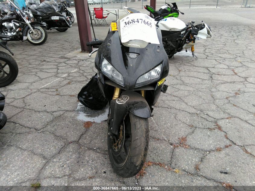 2005 HONDA CBR600 RR JH2PC37195M201425
