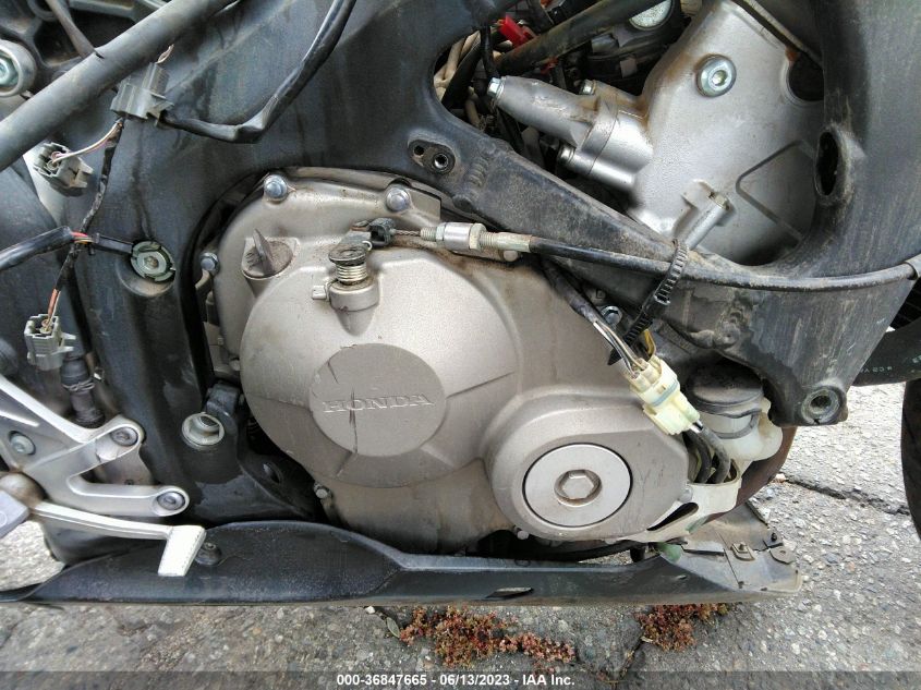 2005 HONDA CBR600 RR JH2PC37195M201425