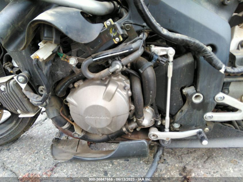 2005 HONDA CBR600 RR JH2PC37195M201425