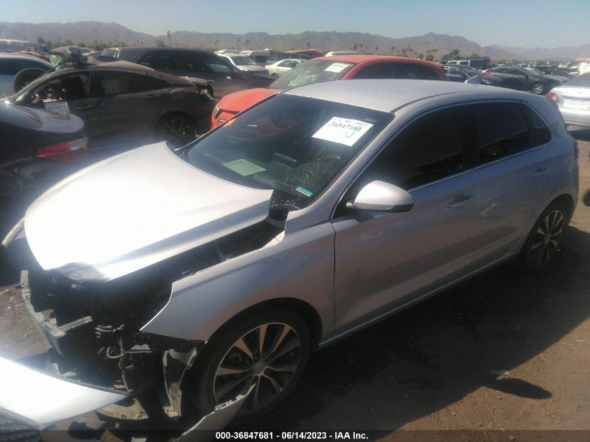 2018 HYUNDAI ELANTRA GT - KMHH35LE4JU040974