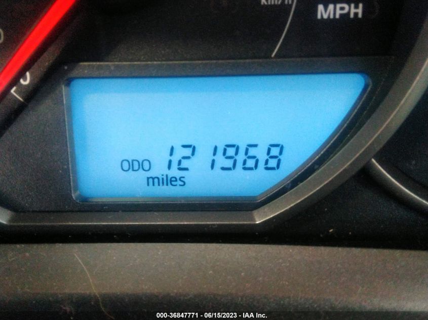 2016 TOYOTA RAV4 LE - JTMBFREV2GJ090255