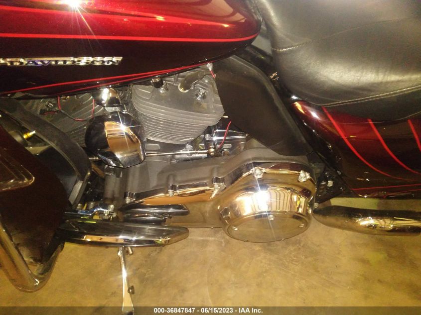 2015 HARLEY-DAVIDSON FLTRUSE CVO ROAD GLIDE 1HD1TAN18FB964098