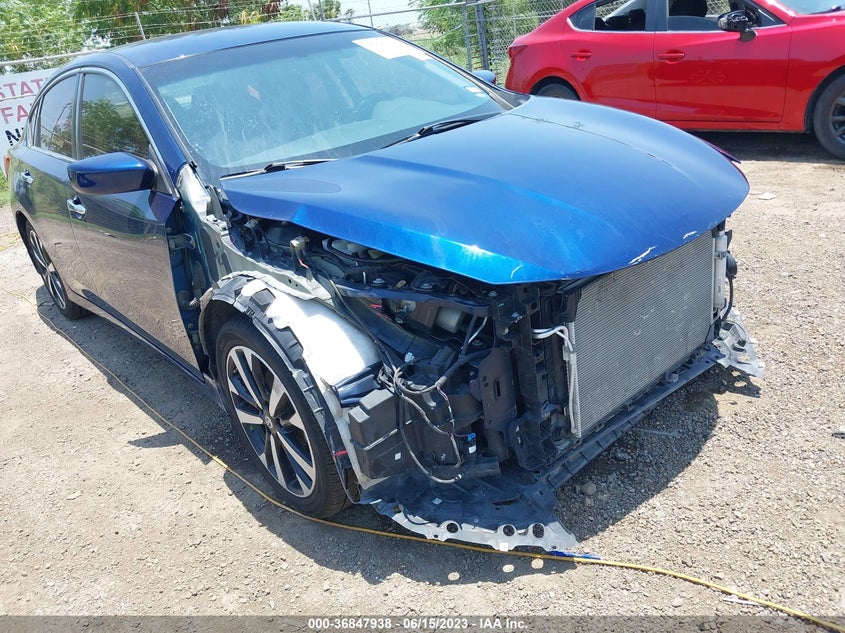 VIN 1N4AL3AP3JC283542 2018 NISSAN ALTIMA 2.5 SR