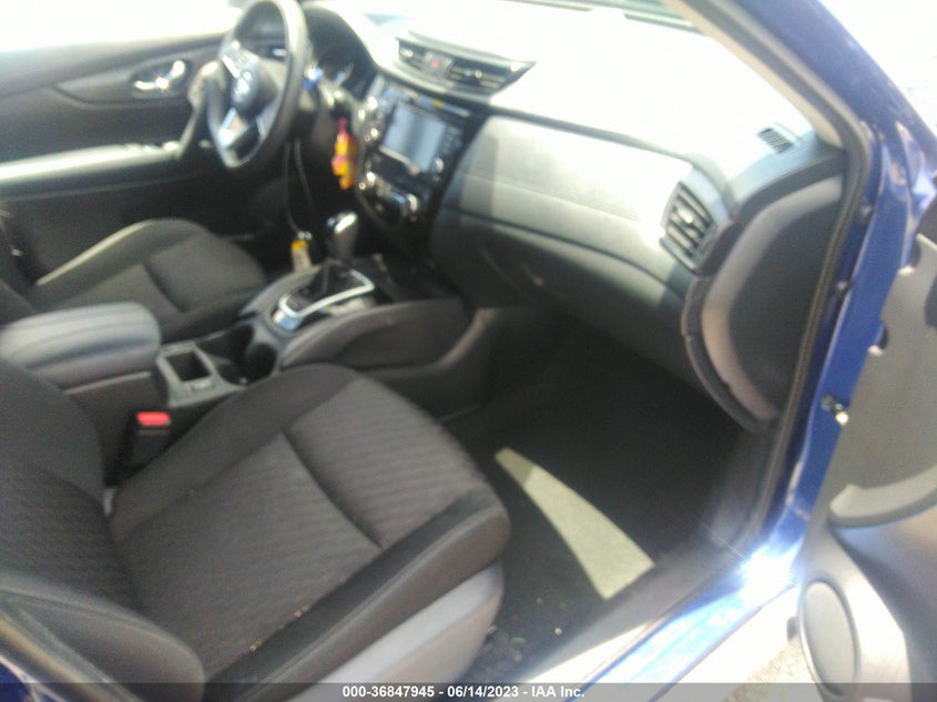 VIN KNMAT2MT5KP520202 2019 NISSAN ROGUE S/SV