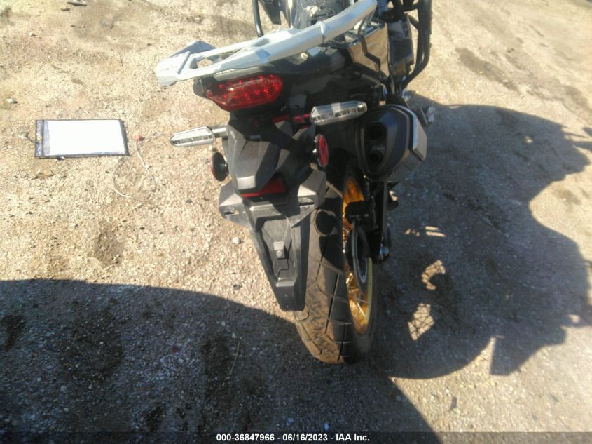 2021 HONDA CRF1100 D4 - JH2SD1047MK100510