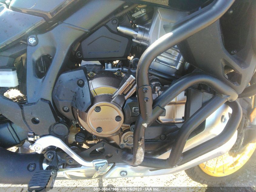 2021 HONDA CRF1100 D4 - JH2SD1047MK100510