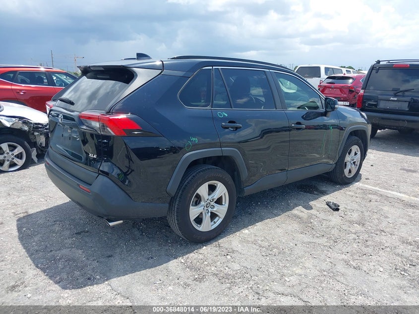 VIN JTMW1RFV0KD004947 2019 TOYOTA RAV4 XLE