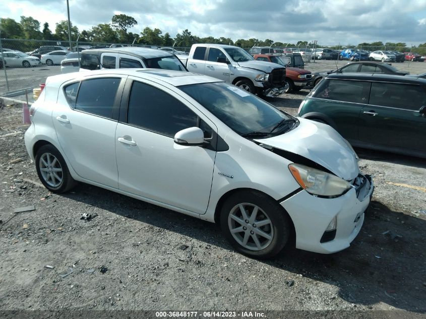 2013 TOYOTA PRIUS C - JTDKDTB31D1047687