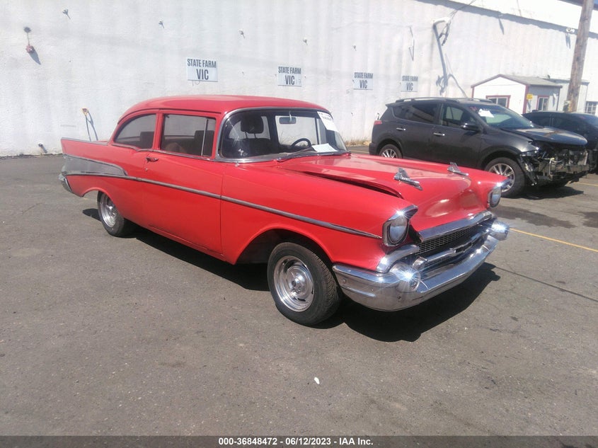CHEVROLET 2 DR SEDAN 1957. Lot# 36848472. VIN B57J239009       . Photo 1