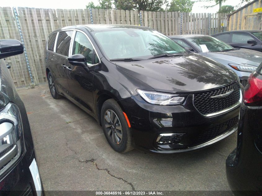 2023 CHRYSLER PACIFICA HYBRID TOURING L - 2C4RC1L75PR569259