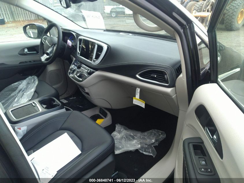 2023 CHRYSLER PACIFICA HYBRID TOURING L - 2C4RC1L71PR569467