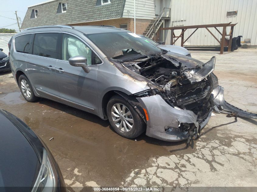 2019 CHRYSLER PACIFICA TOURING L - 2C4RC1BG6KR652242