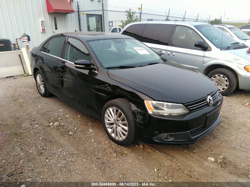 2014 VOLKSWAGEN JETTA SEDAN SEL - 3VWL17AJ8EM324518