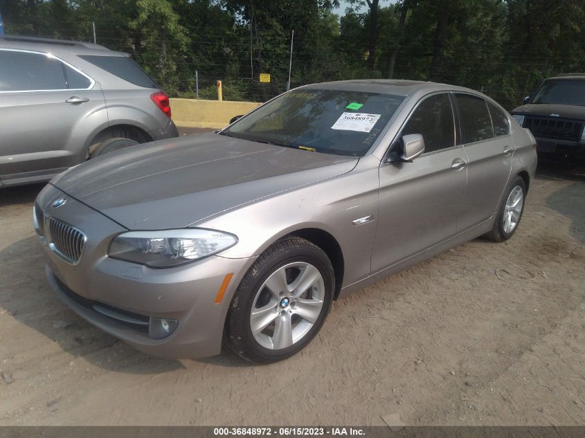 2013 BMW 5 SERIES 528I XDRIVE - WBAXH5C51DD108604