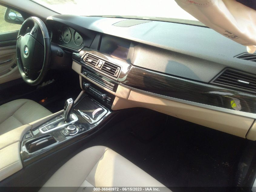 2013 BMW 5 SERIES 528I XDRIVE - WBAXH5C51DD108604