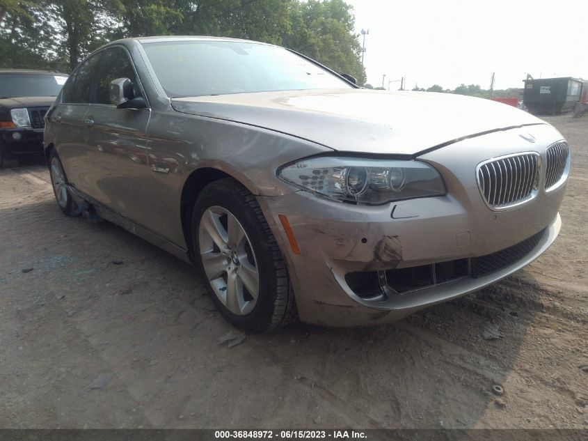 2013 BMW 5 SERIES 528I XDRIVE - WBAXH5C51DD108604