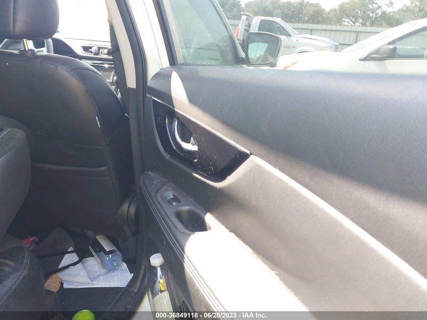 VIN 5N1AT2MT1JC760770 2018 NISSAN ROGUE S/SL