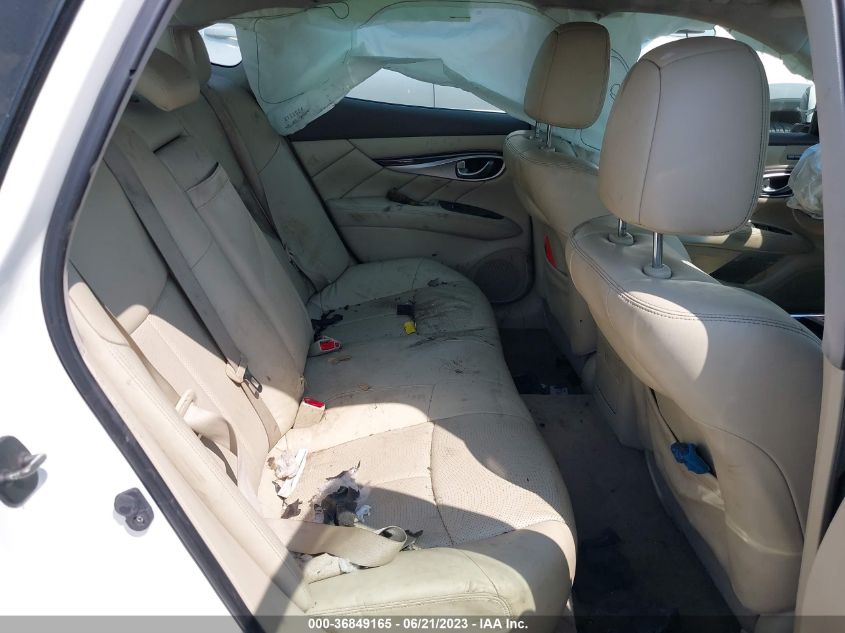 2015 INFINITI Q70 JN1BY1AR9FM562830