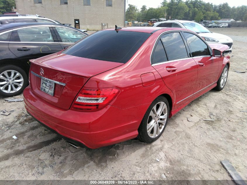 2013 MERCEDES-BENZ C-CLASS C 300 - WDDGF8AB4DG083107