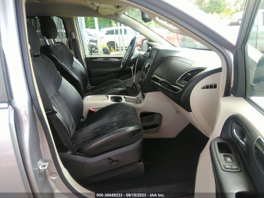 2016 CHRYSLER TOWN & COUNTRY LIMITED - 2C4RC1JG3GR134100
