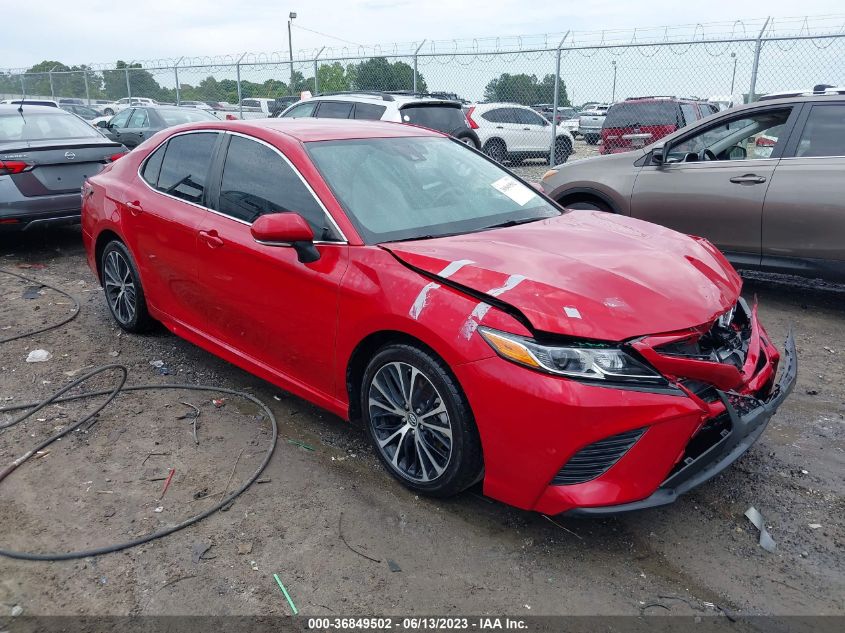 2019 TOYOTA CAMRY SE - 4T1B11HK1KU261453