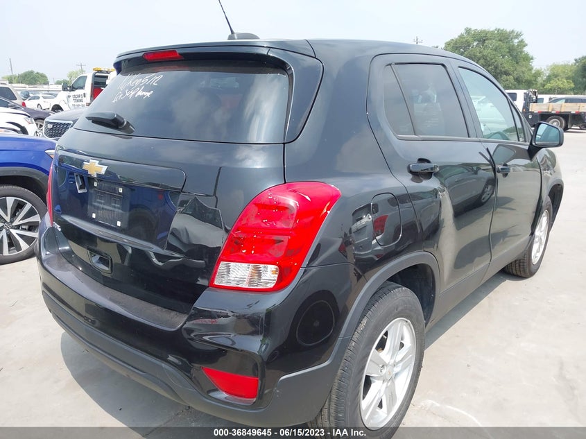 VIN KL7CJKSB1LB086221 2020 CHEVROLET TRAX LS