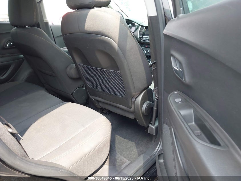VIN KL7CJKSB1LB086221 2020 CHEVROLET TRAX LS