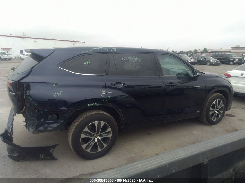 2021 TOYOTA HIGHLANDER HYBRID XLE - 5TDHBRCH8MS522011