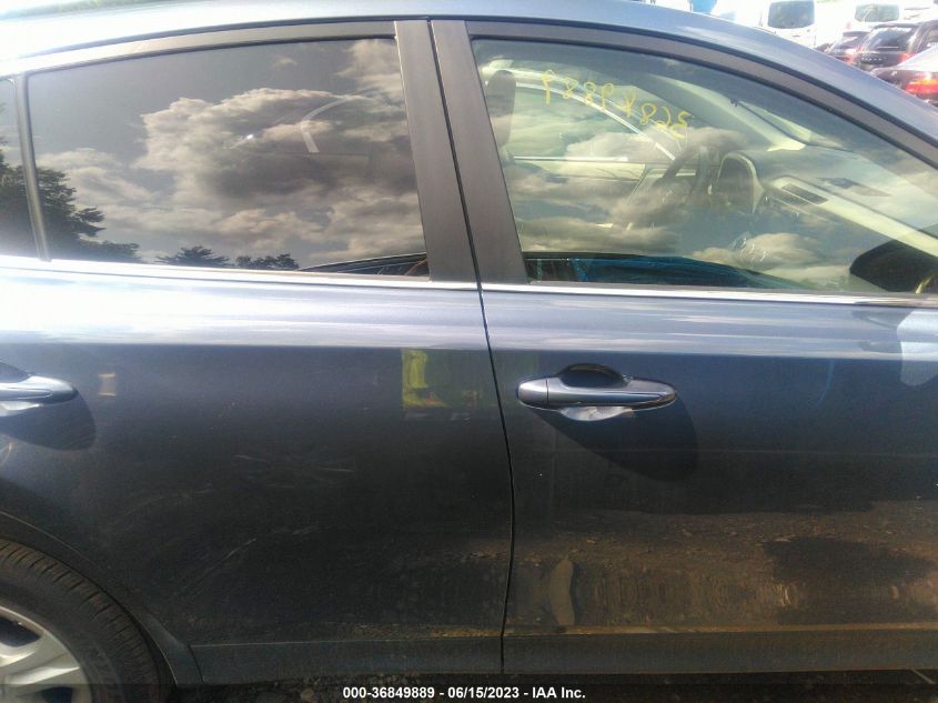 2013 TOYOTA RAV4 LE - JTMBFREV9D5004654