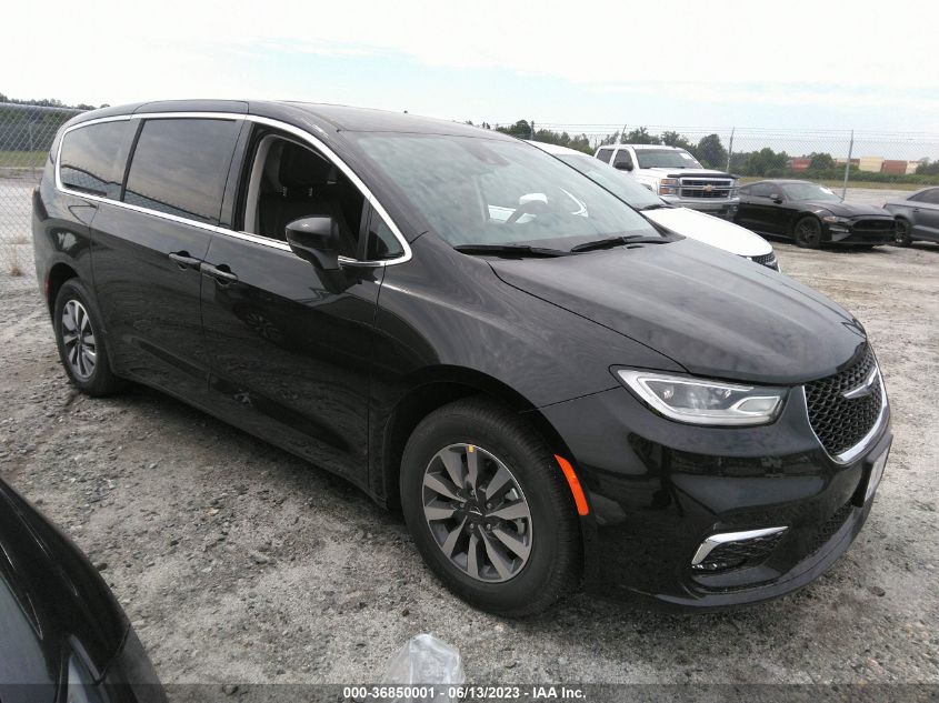 2023 CHRYSLER PACIFICA HYBRID TOURING L - 2C4RC1L73PR555867