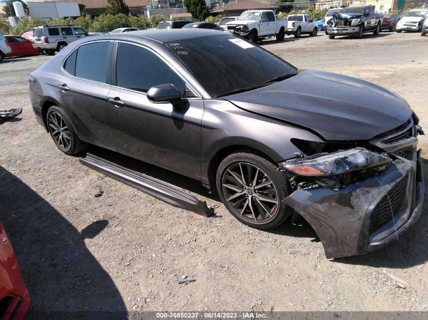 2022 TOYOTA CAMRY SE/SE NIGHT SHADE - 4T1G11AK5NU625815
