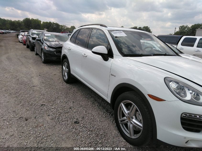 2013 PORSCHE CAYENNE HYBRID S WP1AE2A2XDLA15318
