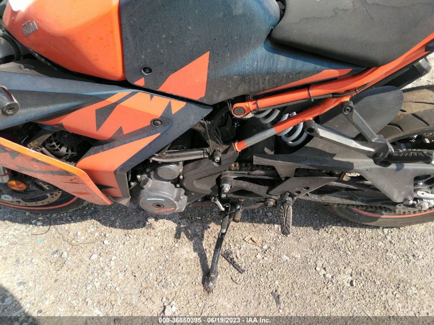 2022 KTM 390 RC MD2JYJ404NC215460