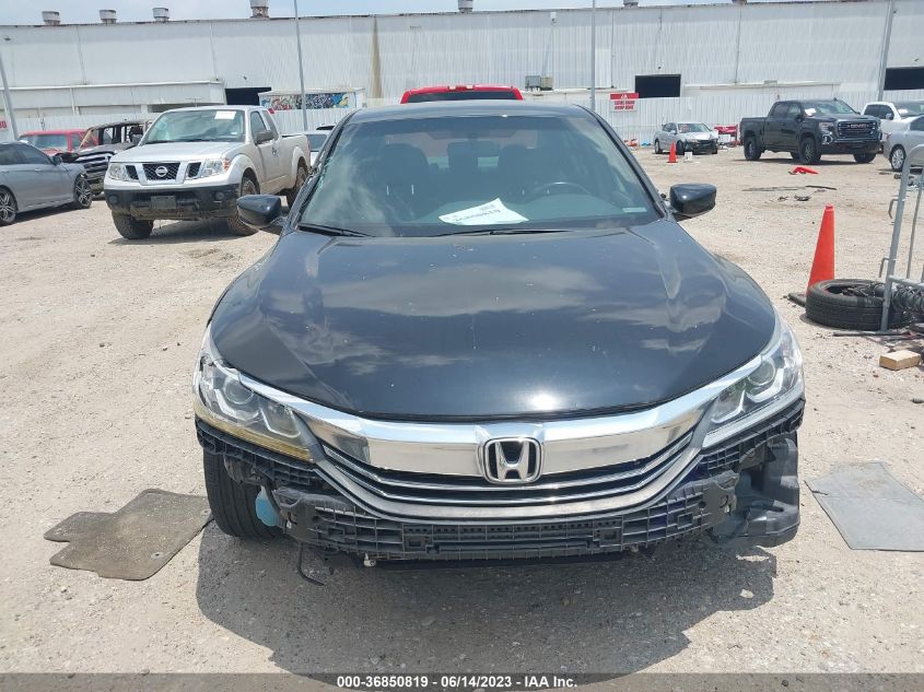 2017 HONDA ACCORD SEDAN SPORT SE - 1HGCR2F1XHA225418