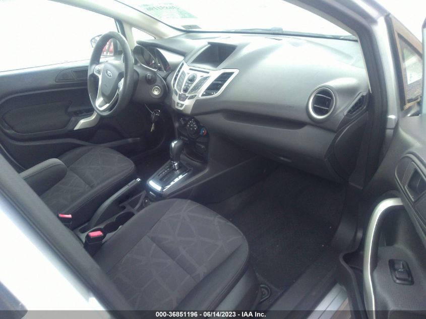 2013 FORD FIESTA SE - 3FADP4BJ4DM176052