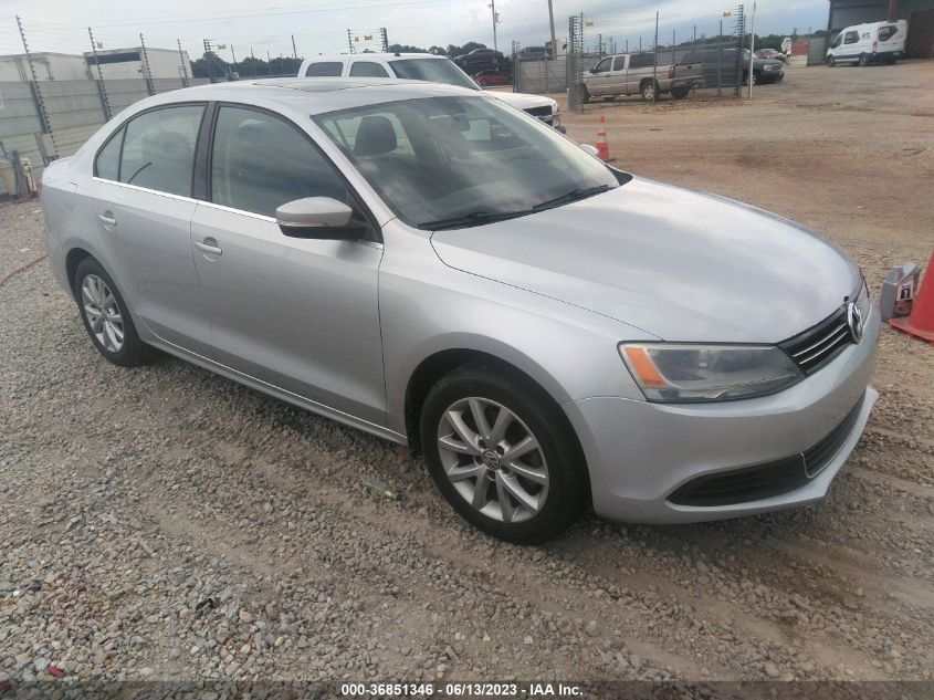 2013 VOLKSWAGEN JETTA SEDAN SE W/CONVENIENCE/SUNROOF - 3VWDP7AJXDM376122