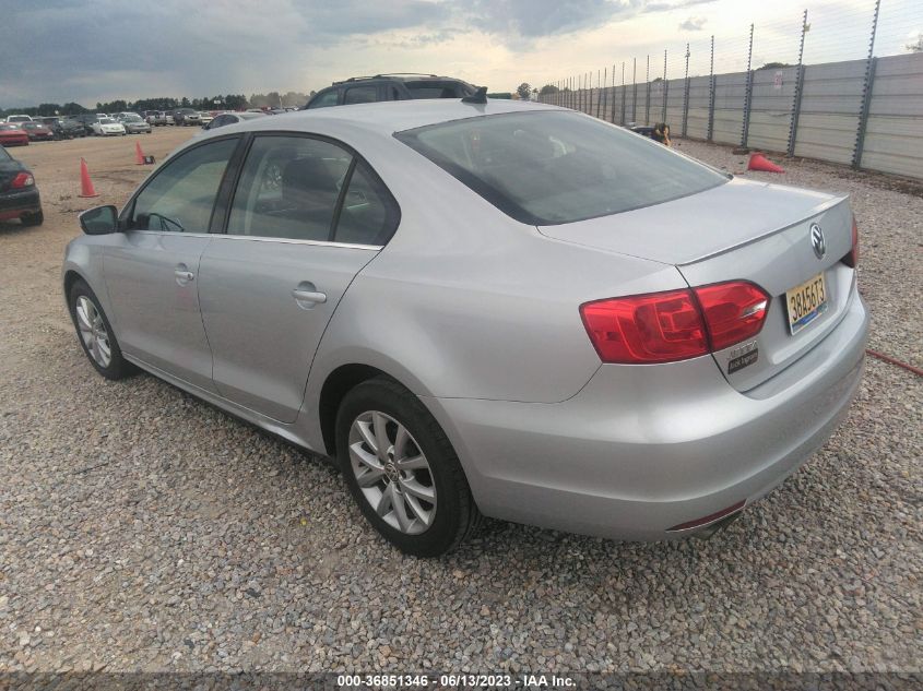 2013 VOLKSWAGEN JETTA SEDAN SE W/CONVENIENCE/SUNROOF - 3VWDP7AJXDM376122