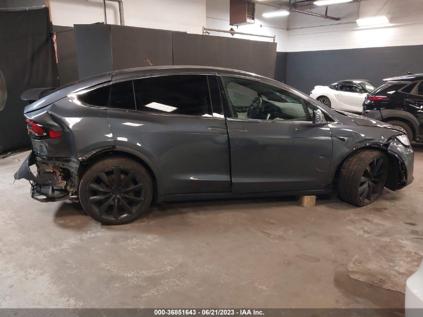 2018 TESLA MODEL X 75D/100D/P100D - 5YJXCBE27JF103124