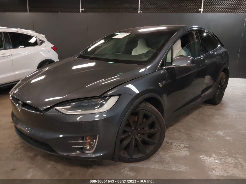 2018 TESLA MODEL X 75D/100D/P100D - 5YJXCBE27JF103124