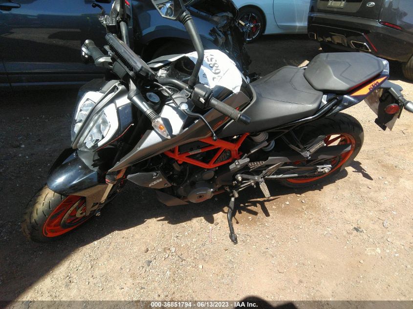 2022 KTM 390 DUKE MD2JPJ406NC257096