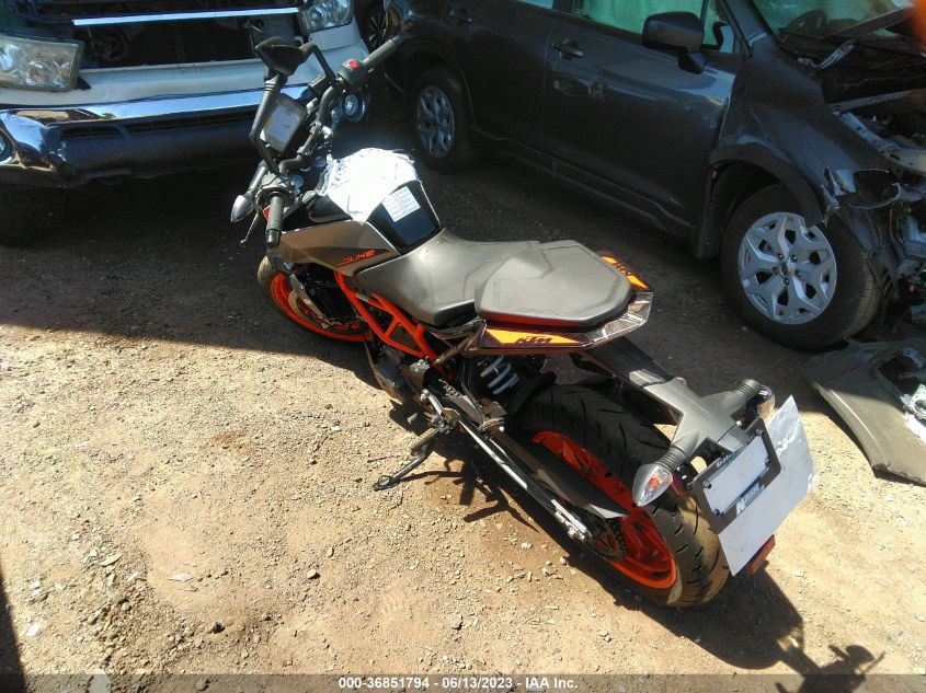 2022 KTM 390 DUKE MD2JPJ406NC257096