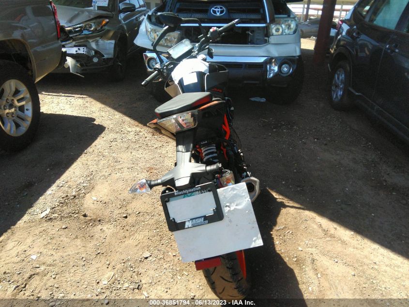 2022 KTM 390 DUKE MD2JPJ406NC257096