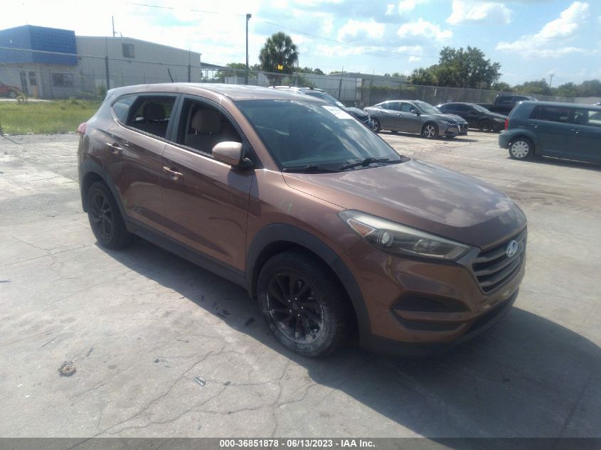 2016 HYUNDAI TUCSON SE - KM8J23A40GU062742