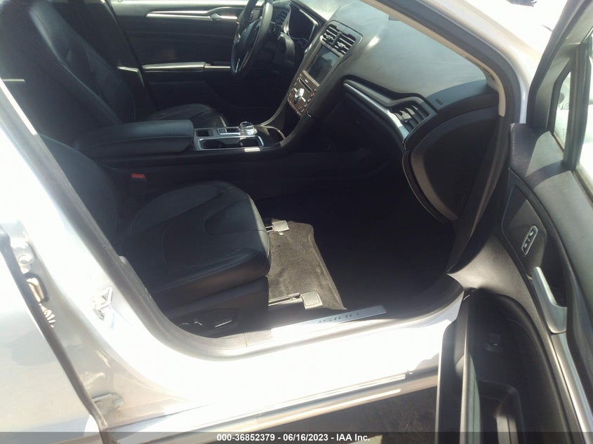 VIN 3FA6P0D92JR170267 2018 FORD FUSION TITANIUM