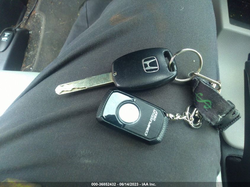 2013 HONDA CIVIC CPE LX 2HGFG3B56DH526779